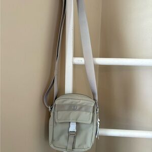 Lululemon Wunderlust Bag